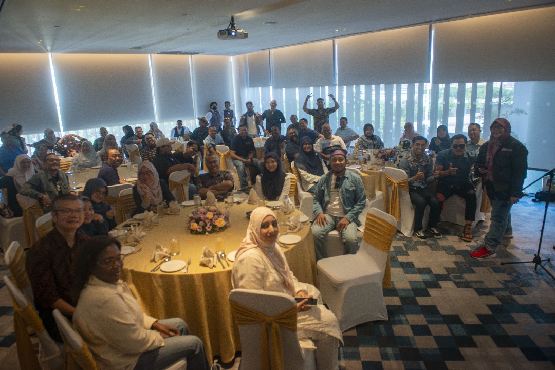 40f8a43c3c7c463f8cc6e9db86006a3e